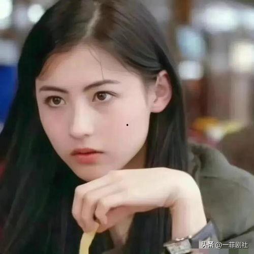 娱乐圈吃瓜爆料吴倩是谁,吴倩是谁？揭秘她的神秘身份